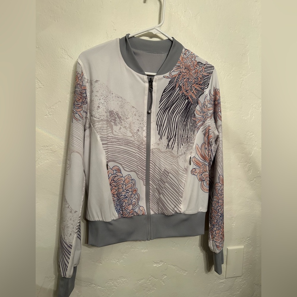 Zella “Street to Studio” Reversible Lightweight Jacket White Grey Athleisure